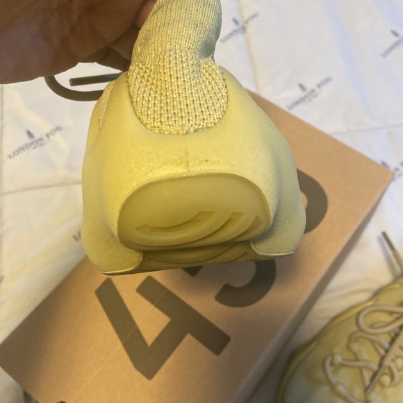 Yeezy Resin 450 Sneakers - Picture 4 of 7